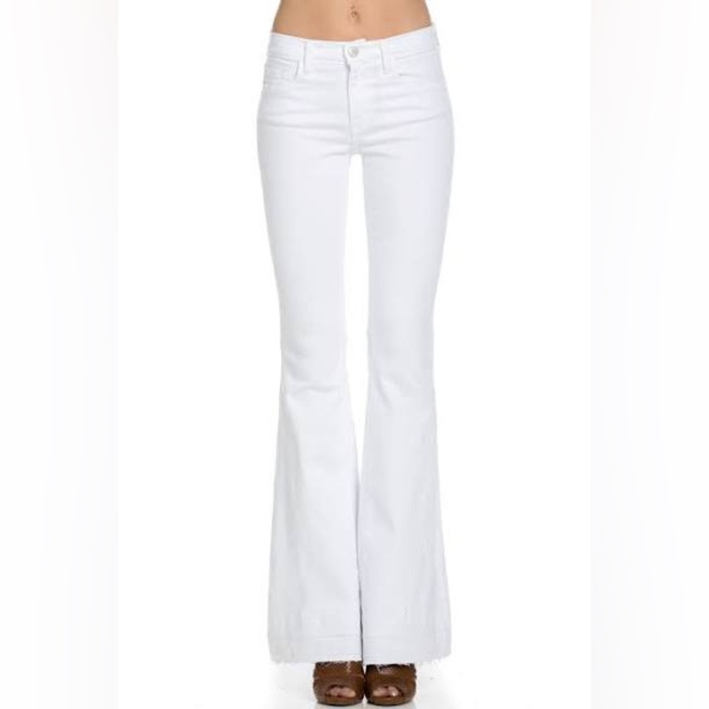 O2 DENIM WHITE FLARE JEANS SIZE 26
